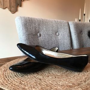 Black pointed toe flats 💋